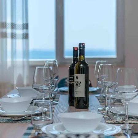 Grand View * Durrës