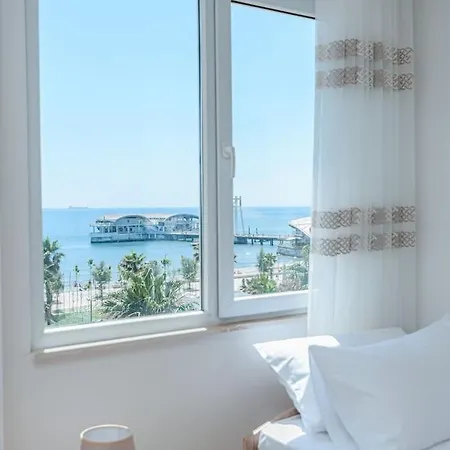 Grand View *